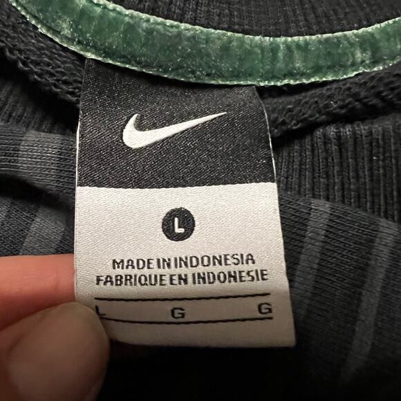 Nike King James Crewneck Sweatshirt Mens Large Lebron James Black Gray Striped - Picture 8 of 10